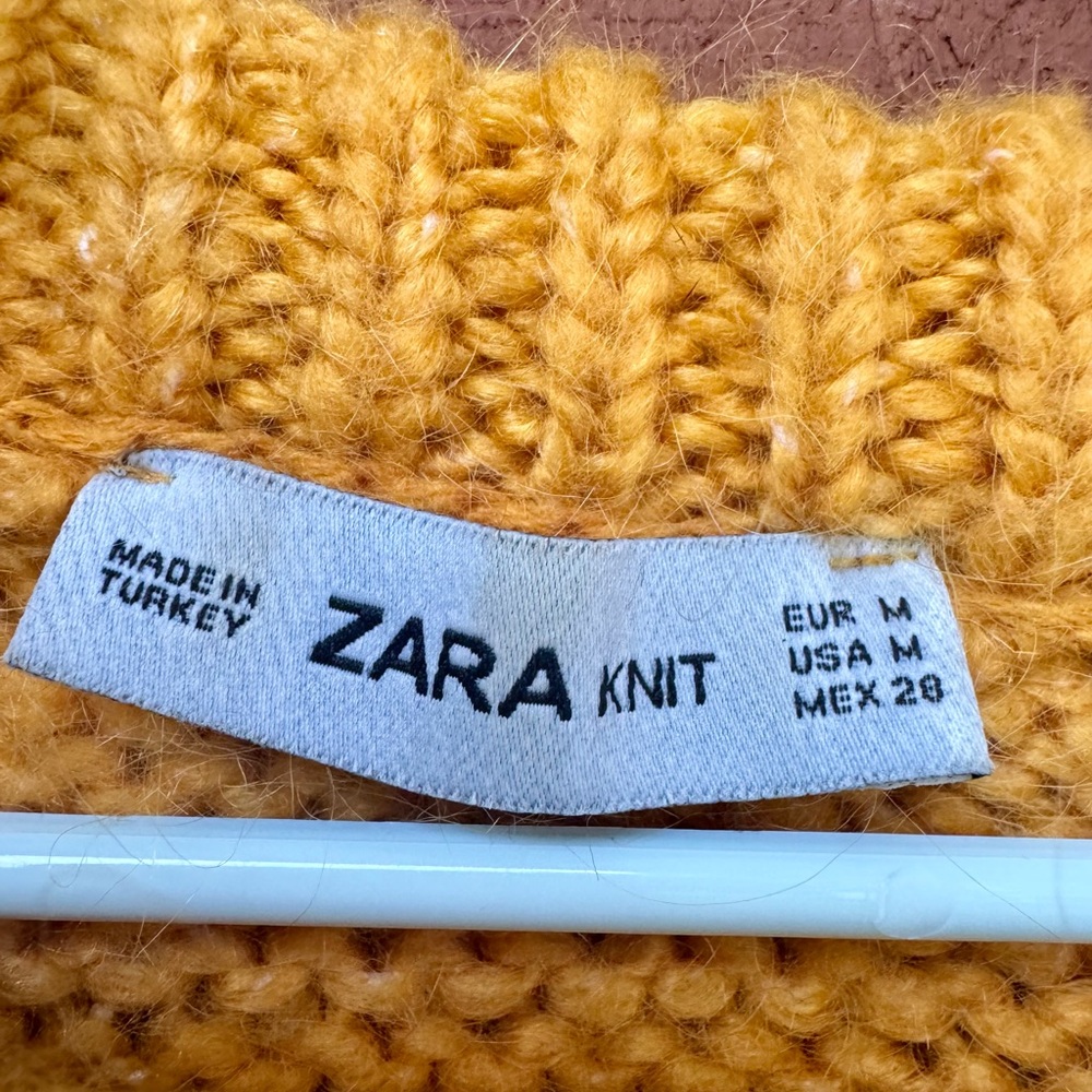 Zara Chunky Knit Sweater Golden Yellow Crewneck - Picture 2 of 11